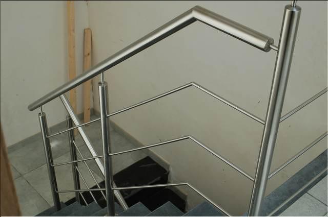 Rampe escalier Inox Flawinne ferronnerie Namur Gilson Roger 04